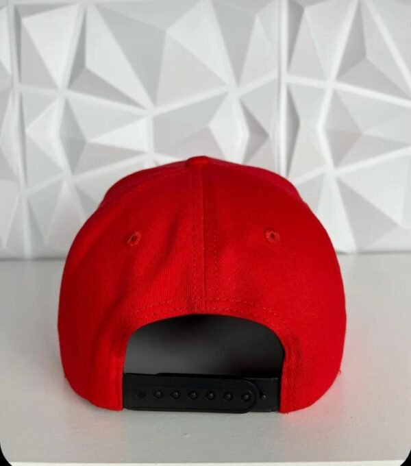 Money club gorra-roja - Image 5