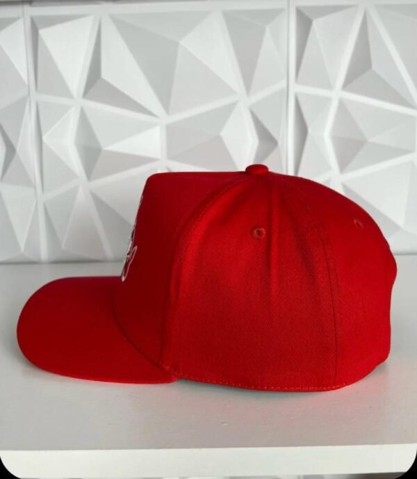 Money club gorra-roja - Image 3